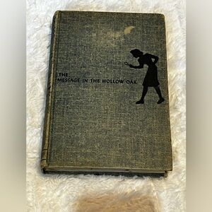 Nancy Drew The Message in the Hollow Oak 1935 edition Carolin Keene Vintage